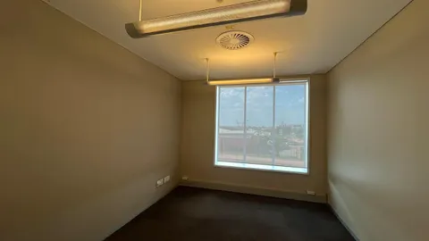 WhatsApp Image 2025-10-23 at 13.52.48 (2).